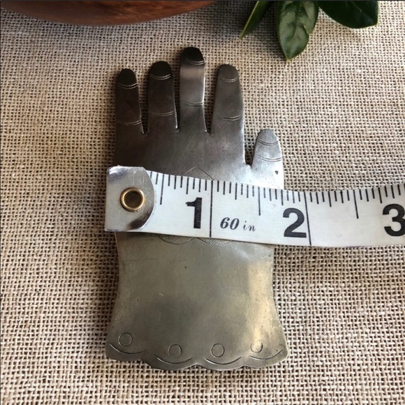 Artisan Handmade Silver Tone Metal Hand Brooch - Picture 10 of 11